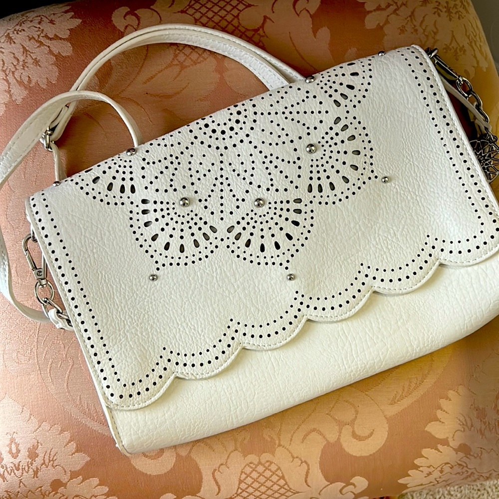Jessica Simpson purse
